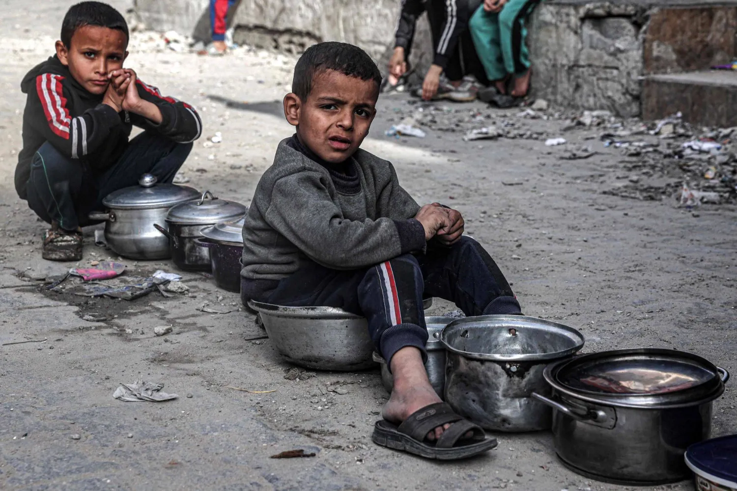 Children of Gaza holding bread